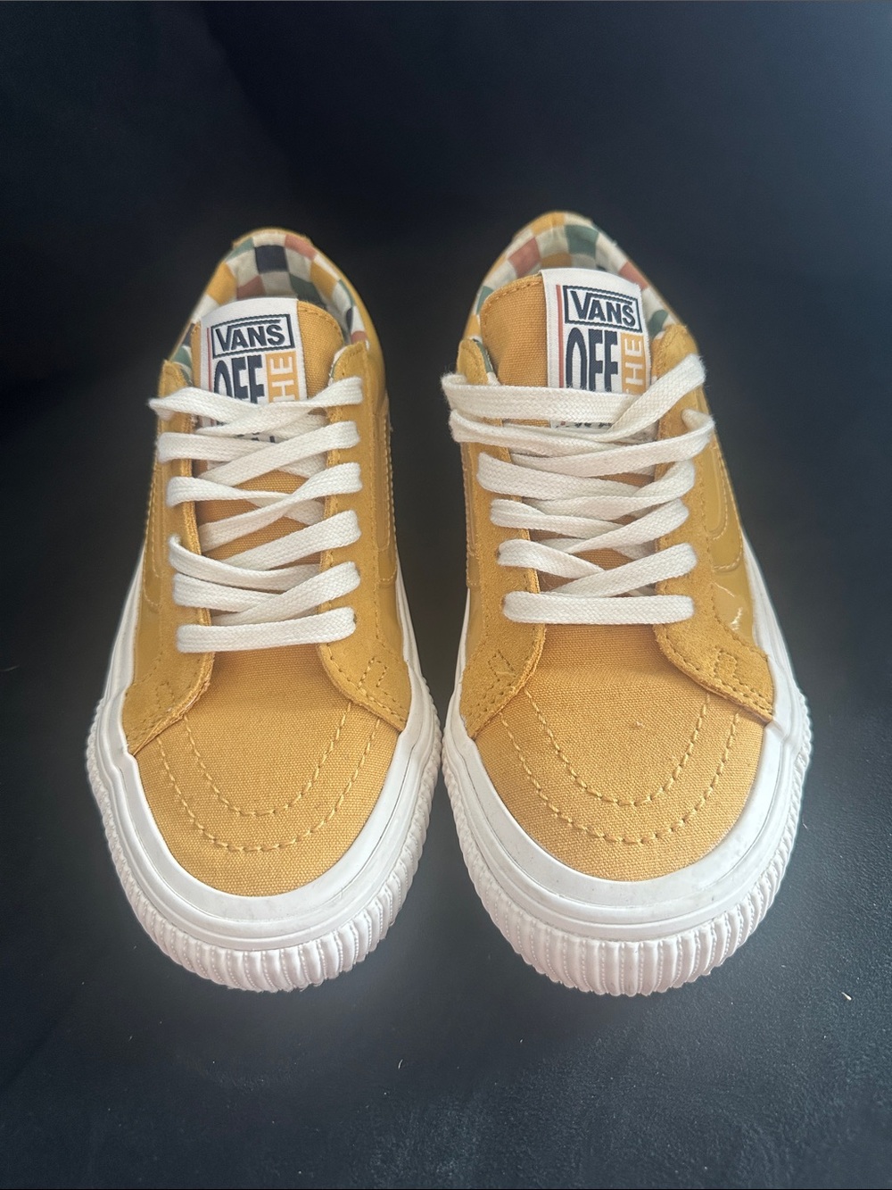 Vans Kids Low-Top Sneakers in Mustard Yellow with Checkerboard Lining